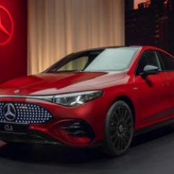 Mercedes-Benz yeni CLA’yı büyüleyici bir geceyle tanıttı  