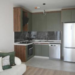 &Ouml;rnek daireler hayran bırakıyor! Y&uuml;zyılın Konut Projesi'nde her ayrıntı d&uuml;ş&uuml;n&uuml;ld&uuml;