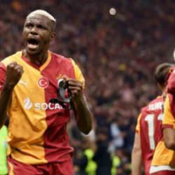 Bodo maçı öncesi Osimhen'in gözü rekorda! Rakibi Türk yıldız