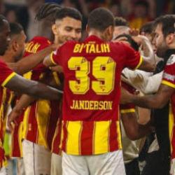 Rekor satış, skor sorununu ortaya çıkardı! 11 şutta 1 gol oluyor
