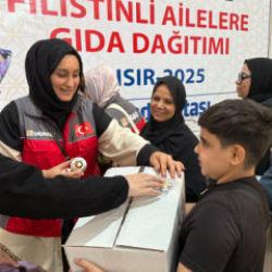 Sadakataşı Mısır&rsquo;da yaşayan Gazzeli ailelere yardım ulaştırdı   