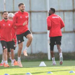 Sivasspor’da Hatayspor mesaisi sürüyor