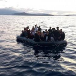 Son dakika...Tunus'ta g&ouml;&ccedil;men botu faciası! En az 40 &ouml;l&uuml;!