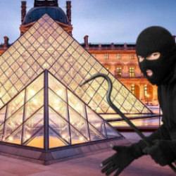 Soygunun ardından Louvre Müzesi yeniden açıldı