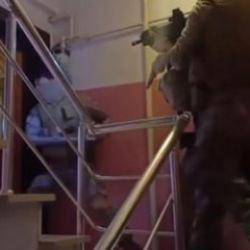 Su&ccedil; &ouml;rg&uuml;tlerine "şafak" operasyonu! &Ccedil;ok sayıda kişi g&ouml;zaltına alındı