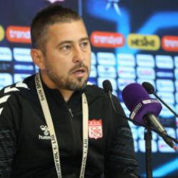 Yardımcısı maç sonu açıkladı! "İstifa etmeyecek"
