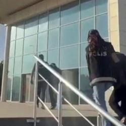 Hatay'da araç kaputundan çıktı: Tam 5,5 milyon TL değerinde!