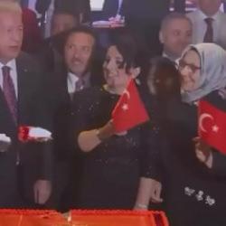 Algıya olguyla cevap: ‘Hulusi Akar, çocuğa kılıçla pasta yedirdi’ yalanı 