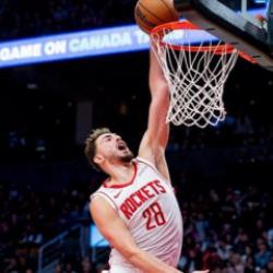Alperen Şengün triple-double’ın kıyısından döndü, Houston farklı kazandı 