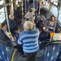 Arnavutk&ouml;y'de 1 kişinin &ouml;ld&uuml;ğ&uuml; İETT otob&uuml;s&uuml;ndeki kavga kamerada