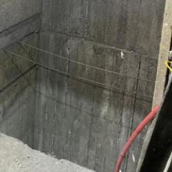 Asansör boşluğuna düşen 2 işçi ağır yaralandı