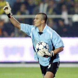 Beşiktaş'ın efsane golcüsü teknik direktör oldu! Yeni takımı şaşırttı