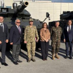 Binlerce kilometre öteden geldiler! Türk zırhlıları dünyada ses getirdi