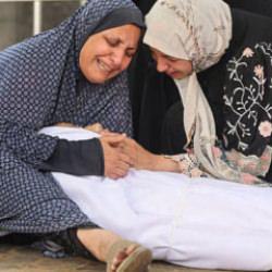 Bir gecede 35 &ccedil;ocuğu katlettiler! Gazze&rsquo;den y&uuml;rek yakan g&ouml;r&uuml;nt&uuml;ler