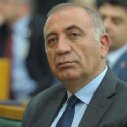 'Bütün kirliliğin içinde o var' diyen Gürsel Tekin: 40 gün bekleyin göreceksiniz