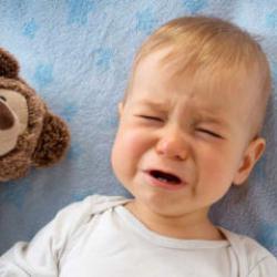 Çocuğunuzun kasığında şişlik varsa dikkat! Acil ameliyet gerekebilir