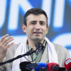 Selçuk Bayraktar'dan yeni mezunlara: Pusulanız daima ahlak, vicdan ve adalet olsun