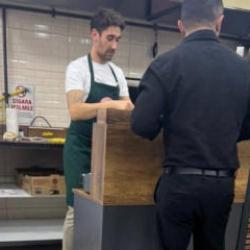 Devler Ligi'nde bile oynadı! Yıldız oyuncu 29 yaşında d&ouml;nerci oldu