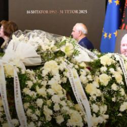 Katliamın merkezi Faşir'de son g&uuml;nlerde 62 binden fazla kişi yerinden edildi