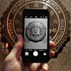 FBI'dan t&uuml;m d&uuml;nyaya acil uyarı! Telefonlarınızdan bunları derhal silin...