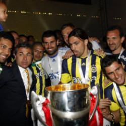 Fenerbahçe efsanesi Süper Lig ekibiyle anlaşmaya vardı