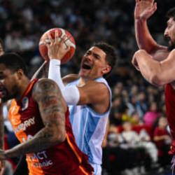 Galatasaray 2 sayı farkla yıkıldı!