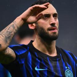 Hakan Çalhanoğlu'ndan İtalya'da parmak ısırtan performans! Inter, Dzeko'yu üzdü