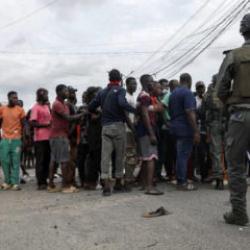İki Afrika &uuml;lkesinde eş zamanlı protesto! H&uuml;k&uuml;met karşıtı eylemlerde y&uuml;ksek tansiyon! 