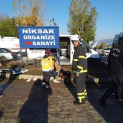 İşçi servis minibüsleri çarpıştı: 10 yaralı