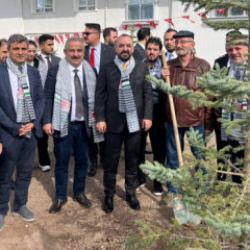 İsrail'in saldırılarında şehit olan Filistinli 273 gazeteci anısına fidan dikildi