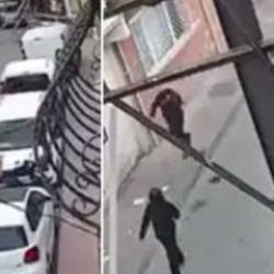 İstanbul'da korkunç olay! İkisi de 13 yaşında... Okul arkadaşını boğazından bıçakladı