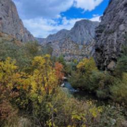 Kazankaya Kanyonu'nda sonbahar g&uuml;zelliği yaşanıyor
