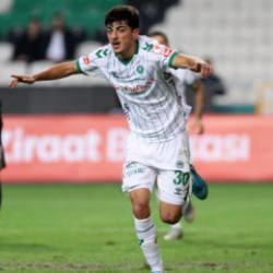 Kupada 2 kırmızı kart 6 gol! 9 kişiyle turladılar