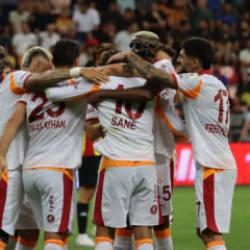 Maaşı takım arkadaşlarının gerisinde kalan yıldıza Galatasaray'dan yüzde 100 zam