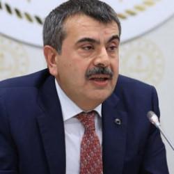 MEB kolları sıvadı: 2026'da yeni ders ekleniyor! Adı netlik kazandı