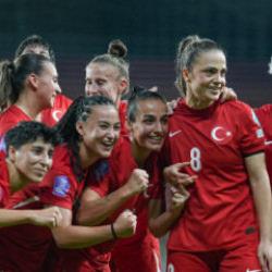 Milli Takım'dan 3 gollü müthiş zafer! Uluslar B Ligi'ndeyiz