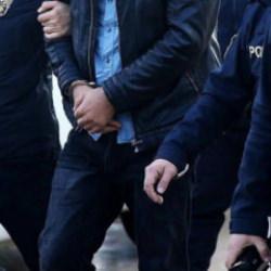 Osmaniye'de 7 kilogram g&uuml;mr&uuml;k ka&ccedil;ağı k&uuml;l&ccedil;e altın ele ge&ccedil;irildi