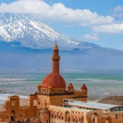 Sadece turizm bile yeter