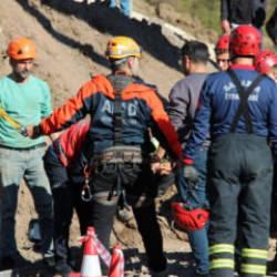 Sakarya'da facia: 30 metrelik kuyuya düşen işçi öldü