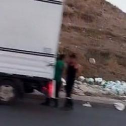 Skandal görüntünün adresi Mersin: Kilolarca yoğurdu böyle döktüler! 