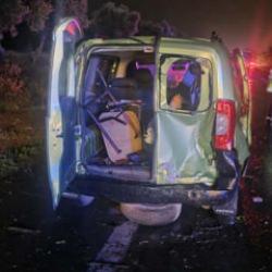 Bursa'da beton su kanalına çarpan aracın sürücüsü öldü