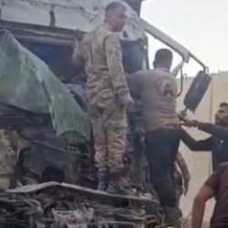 TIR'a arkadan çarpan kamyonun şoförü öldü