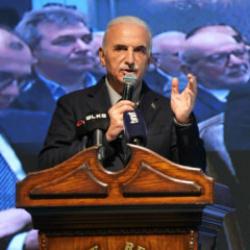 Ümraniye Belediyesi 2025-2026 Kültür Sanat Sezonu, ödül töreniyle açıldı