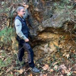 &lsquo;Yeni depremler olabilir&rsquo; diyerek uyardı: Bu binalar yıkılabilir