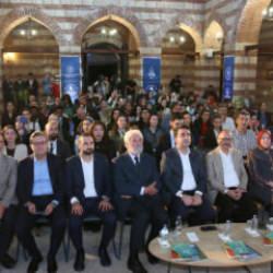 YTB D&uuml;nya Edebiyat &Ouml;d&uuml;lleri'nde gen&ccedil; yazar buluşması: 37 &uuml;lkeden yazarlar bir araya geldi