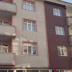 Kocaeli'de kolonlarında çatlak oluşan 3 bina boşaltıldı