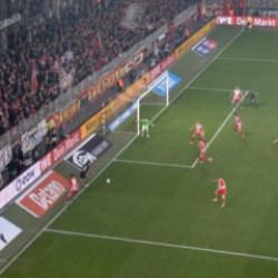 Bayern M&uuml;nih'in serisi bitt ama Luis D&iacute;az'ın m&uuml;thiş gol&uuml; g&ouml;zlerin pasını sildi