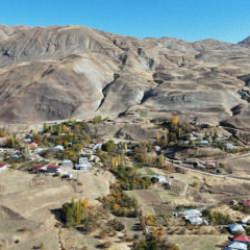 Bu k&ouml;yde herkesin soyadı aynı: İsim karışıklığını bakın nasıl &ccedil;&ouml;z&uuml;yorlar!