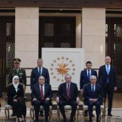 Cumhurbaşkanı Erdoğan'a 5 ülkenin büyükelçisinden güven mektubu