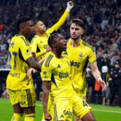 Fenerbahçeli yıldız için dikkat çeken sözler: Bu takımın 11 parçası değil!